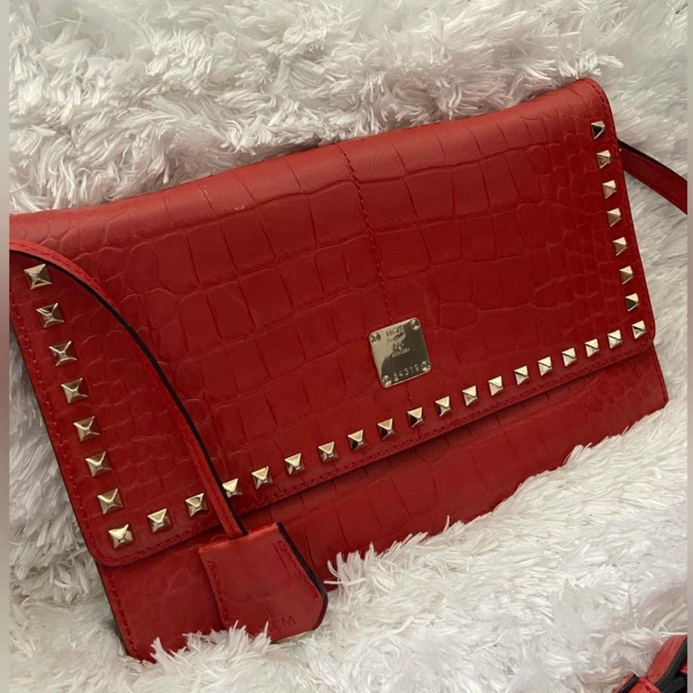 EUC Rare MCM Rockstud Leather Crossbody Bag 🔥